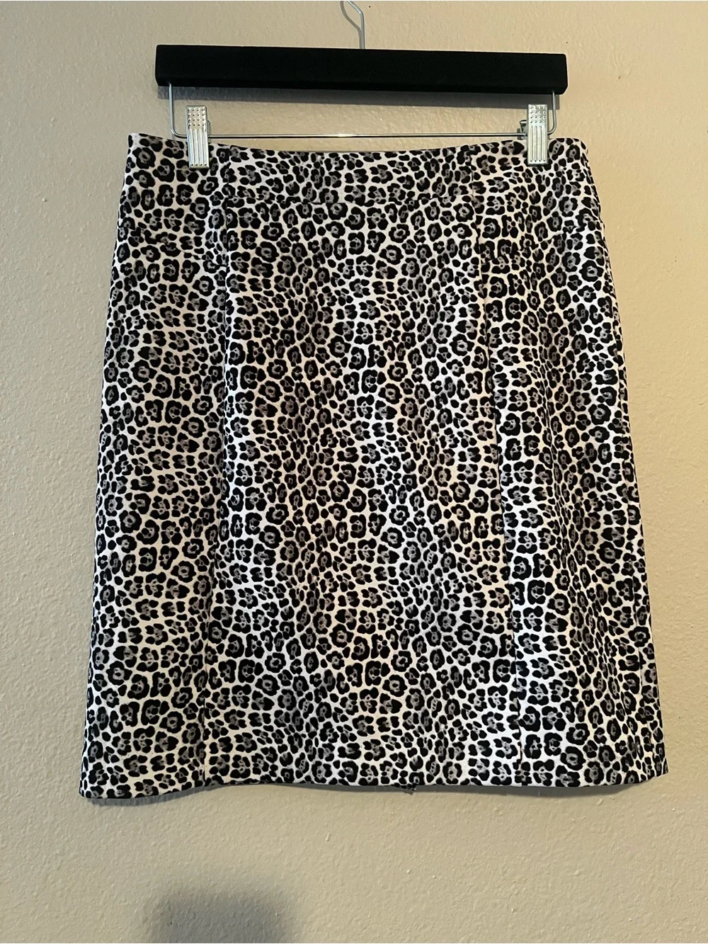Michael Kors Cheetah print skirt size M